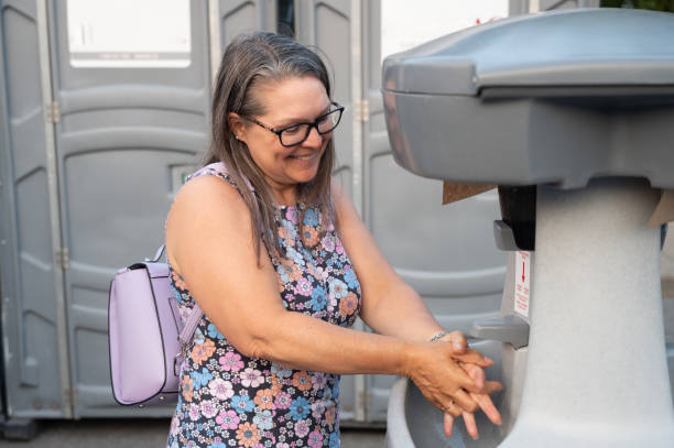 Best Portable bathroom rental  in North Prairie, WI